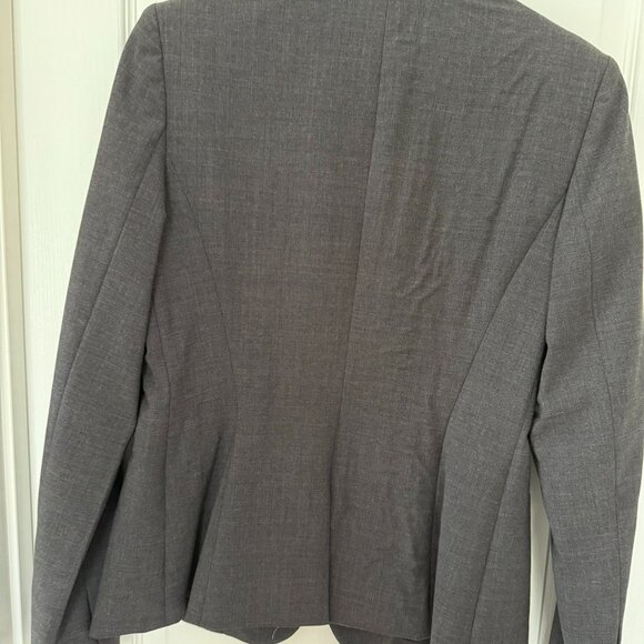 Theory Blazer Classic Grey 2 Button Size 8 - Picture 6 of 6
